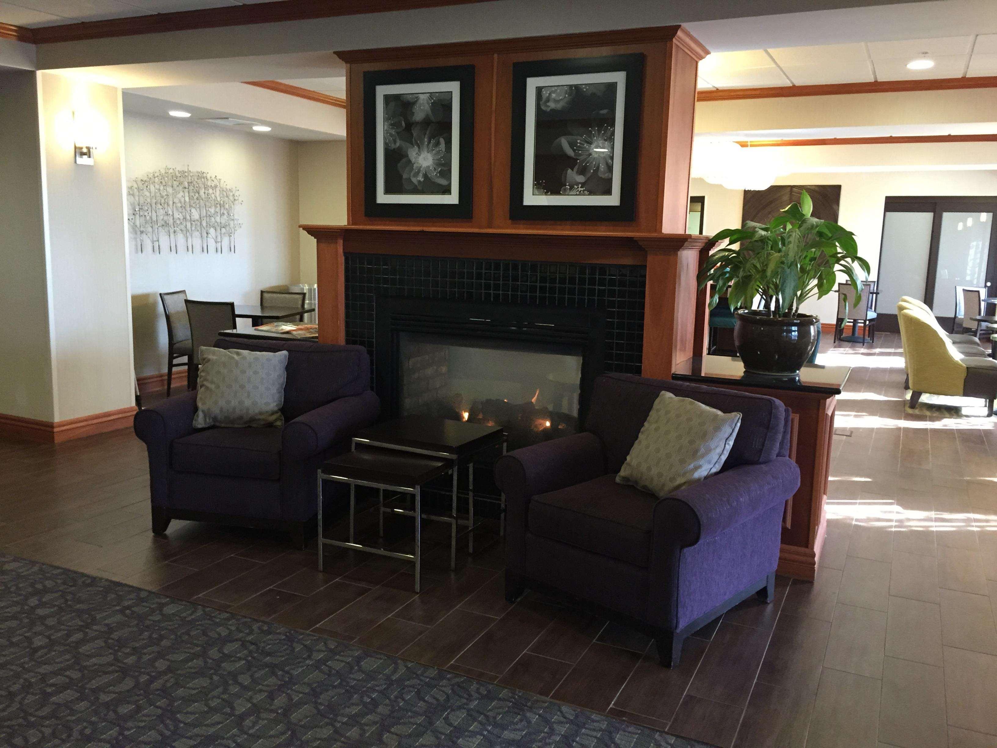 Newly Renovated Hampton Inn Omaha West Lakeside Exterior foto