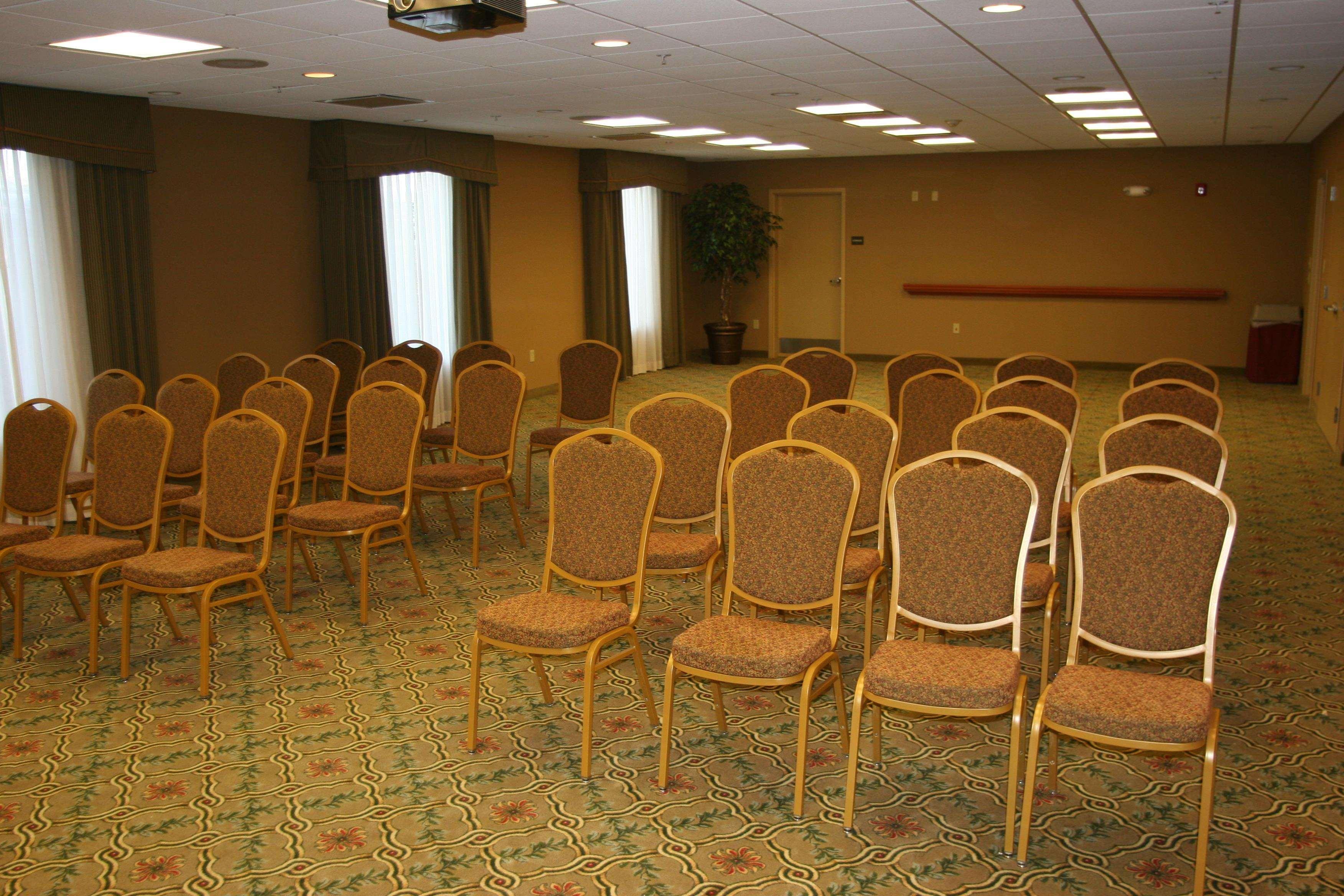 Newly Renovated Hampton Inn Omaha West Lakeside Einrichtungen foto
