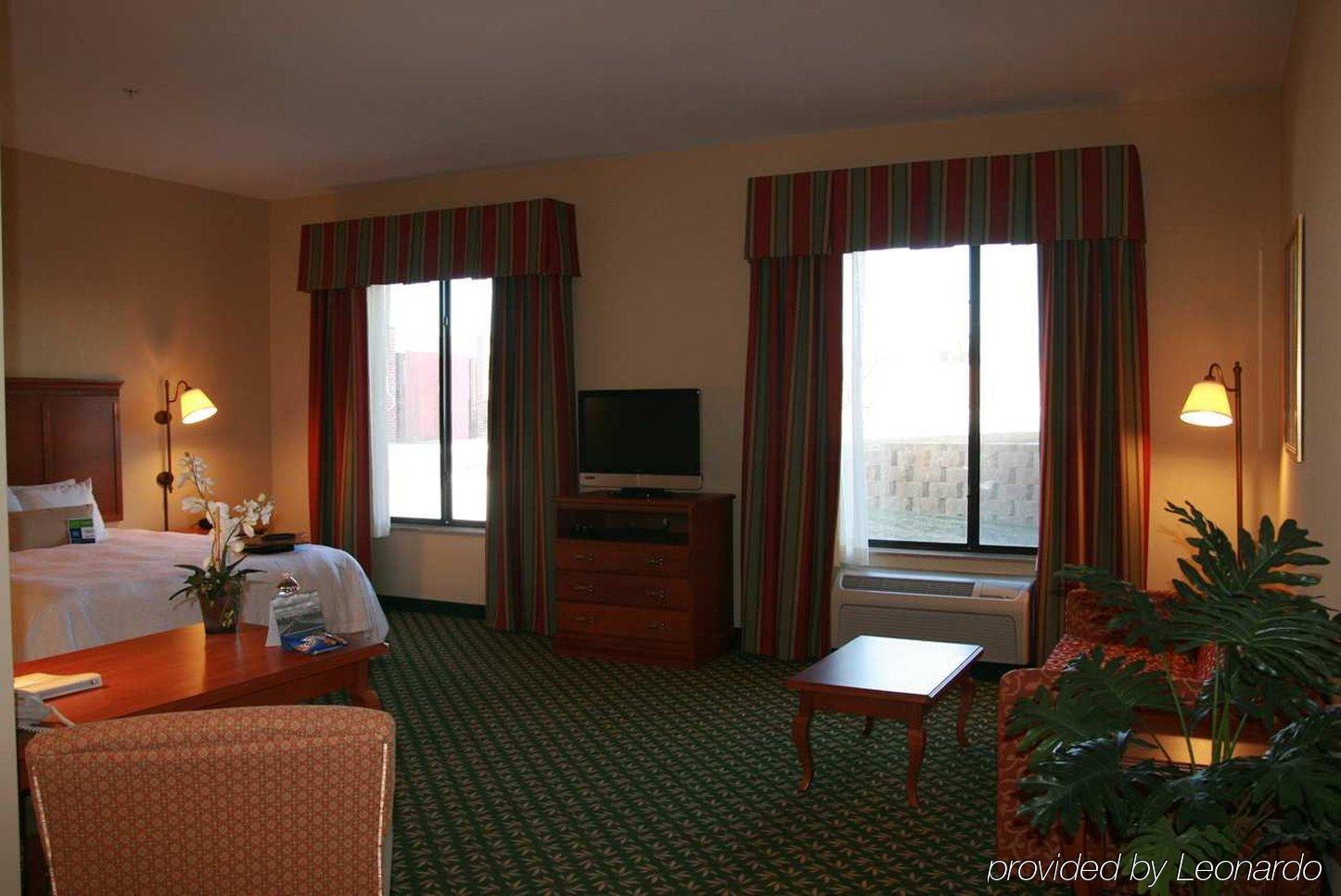 Newly Renovated Hampton Inn Omaha West Lakeside Zimmer foto